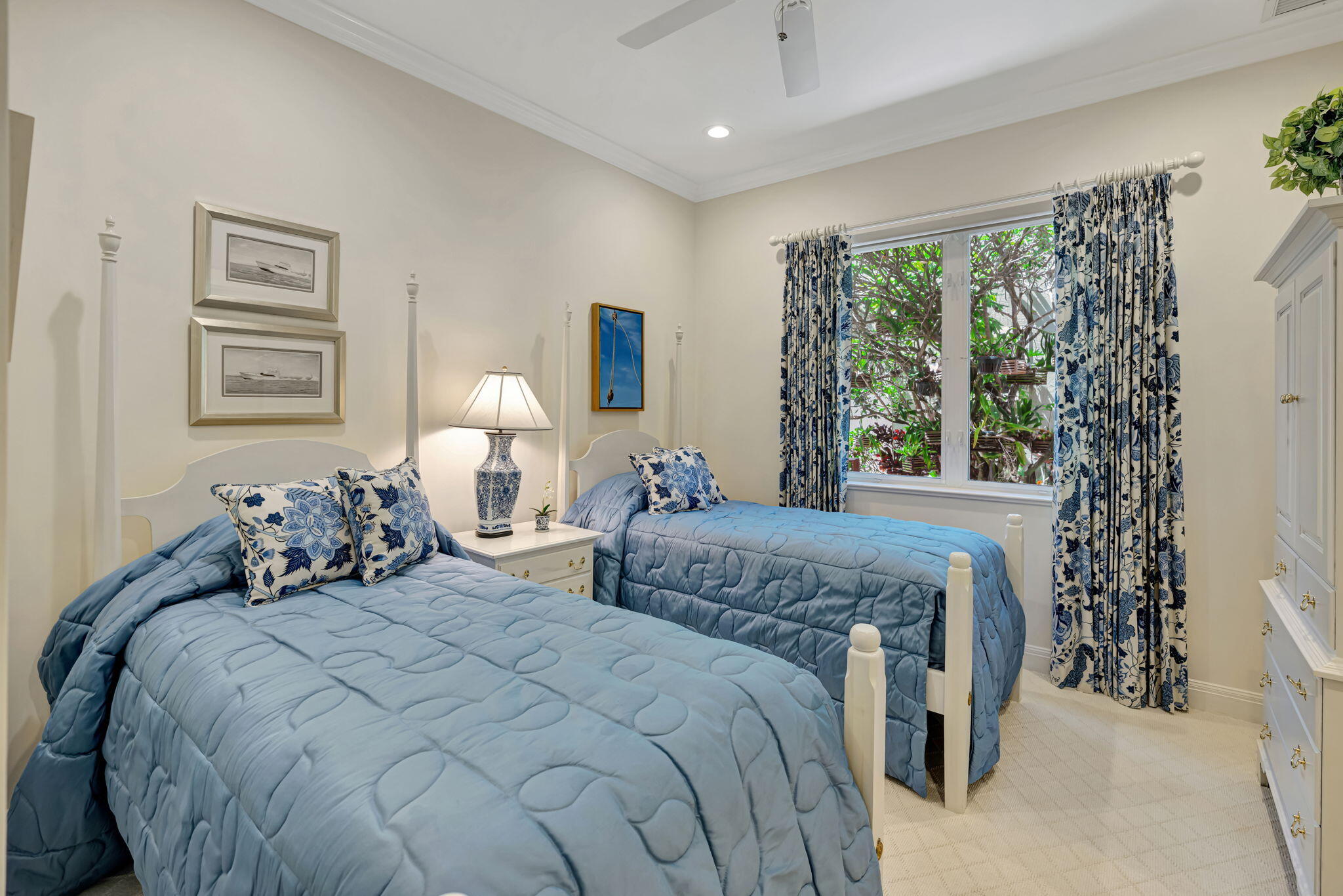 HARBOUR ISLES - Residential