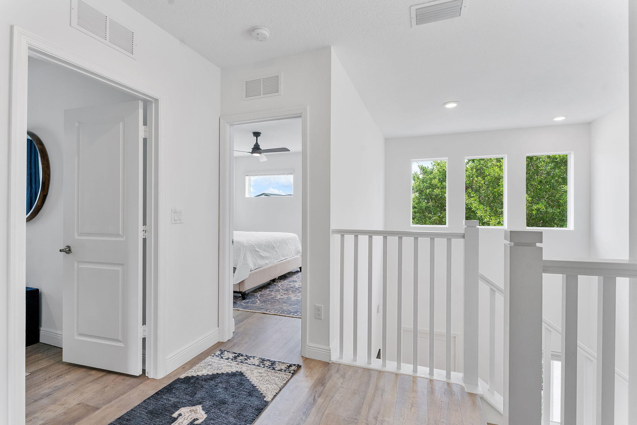 CRYSTAL LAKE 1ST SEC - Residential
