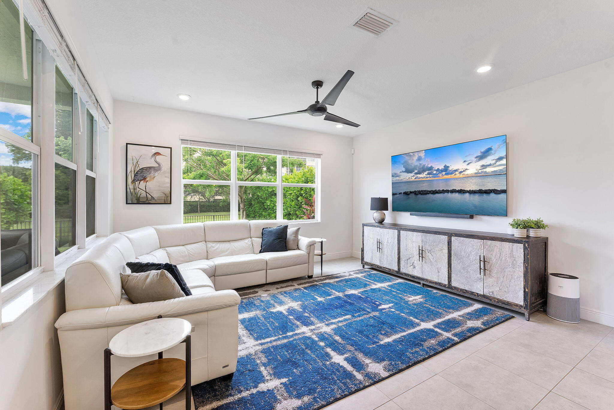 CRYSTAL LAKE 1ST SEC - Residential