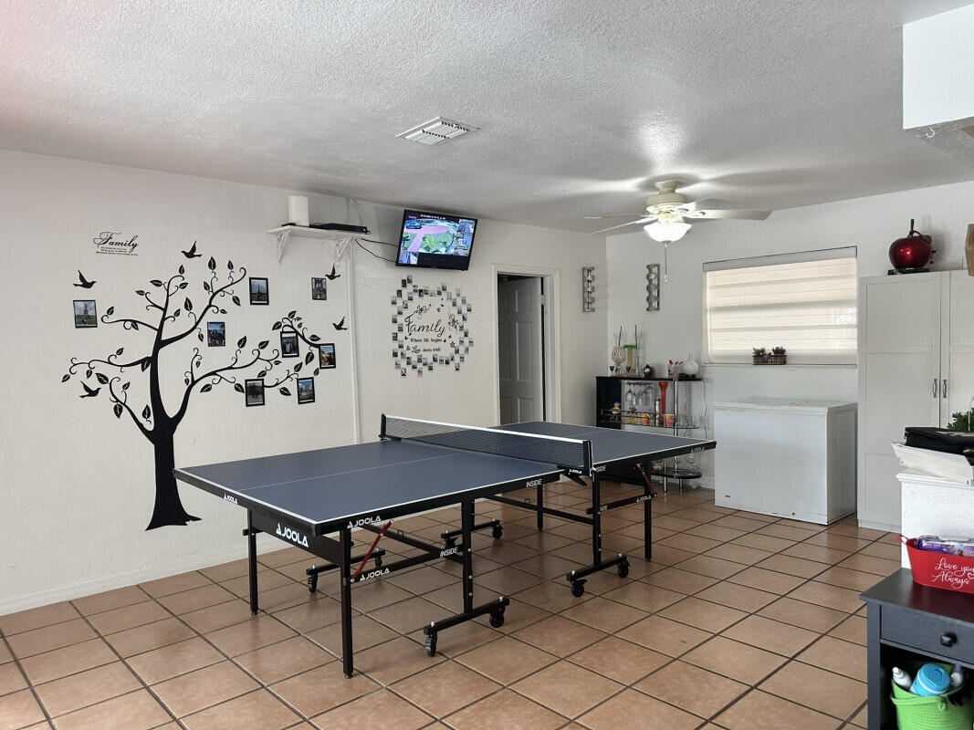 PLANTATION GARDENS SEC 5 - Residential