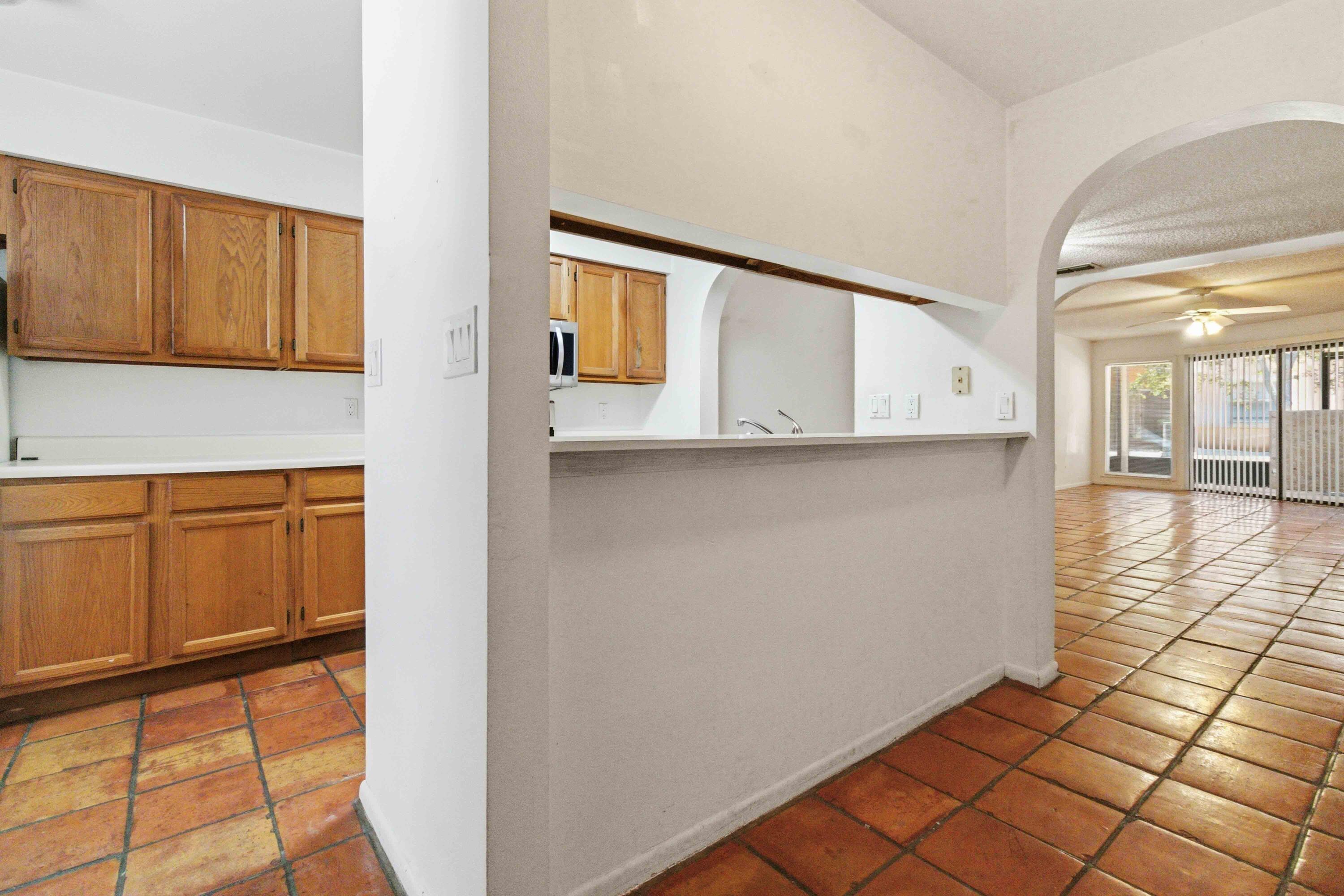 HIDDEN GROVE CONDO - Residential Lease