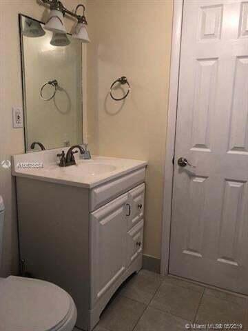 CONDO 3 OF SABAL PALM CONDOS - Residential Lease