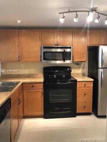 CONDO 3 OF SABAL PALM CONDOS - Residential Lease
