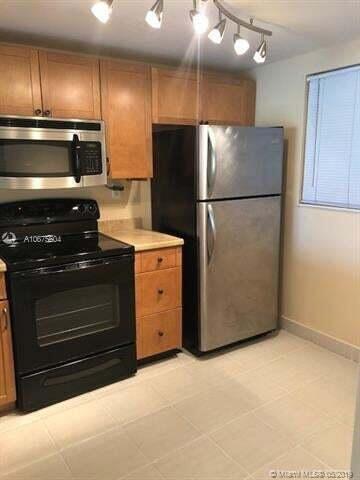 CONDO 3 OF SABAL PALM CONDOS - Residential Lease
