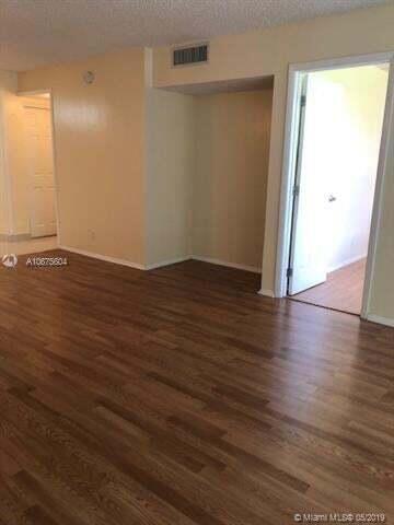 CONDO 3 OF SABAL PALM CONDOS - Residential Lease