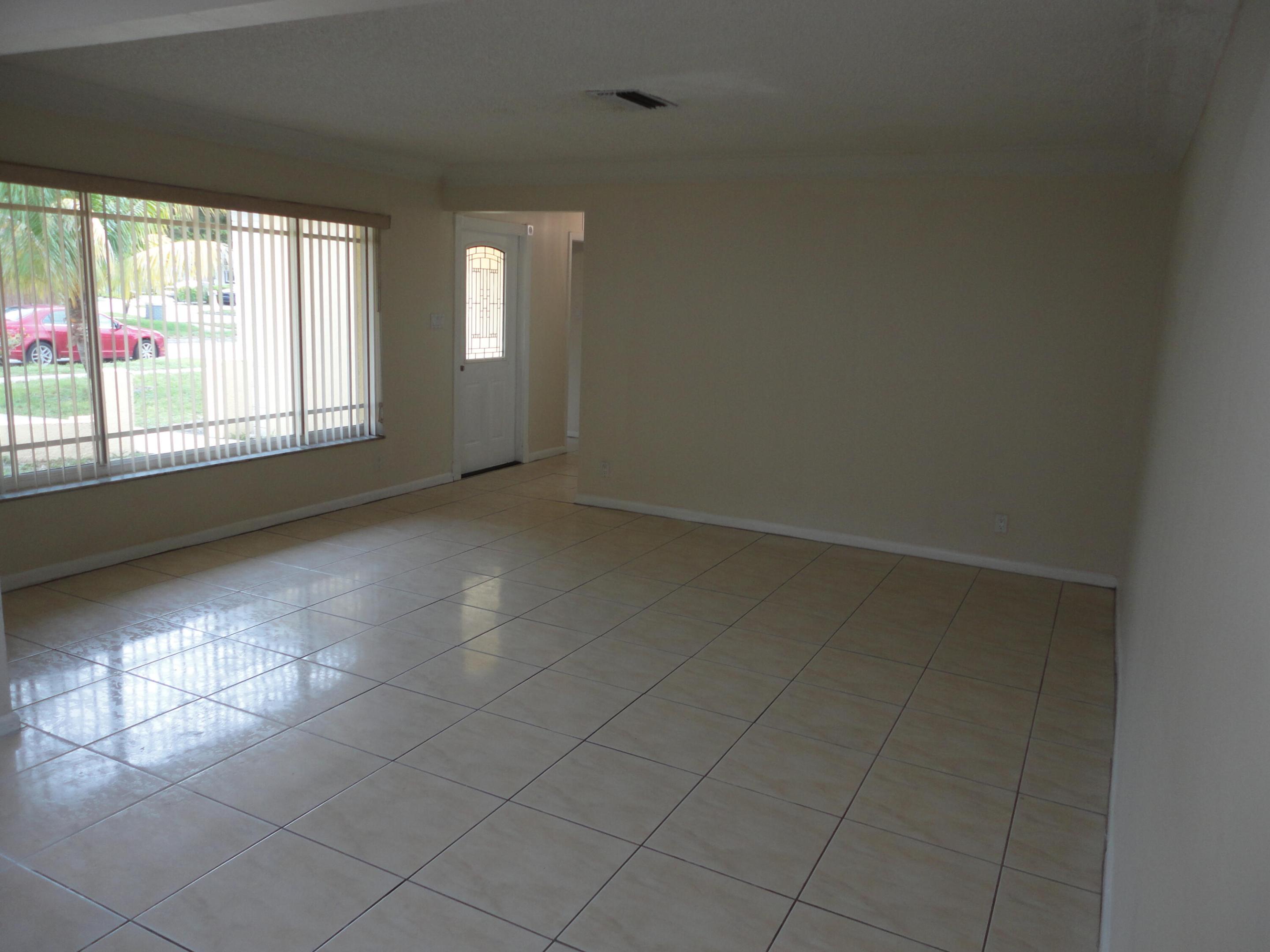 ORIOLE-MARGATE SEC 4 - Residential Lease