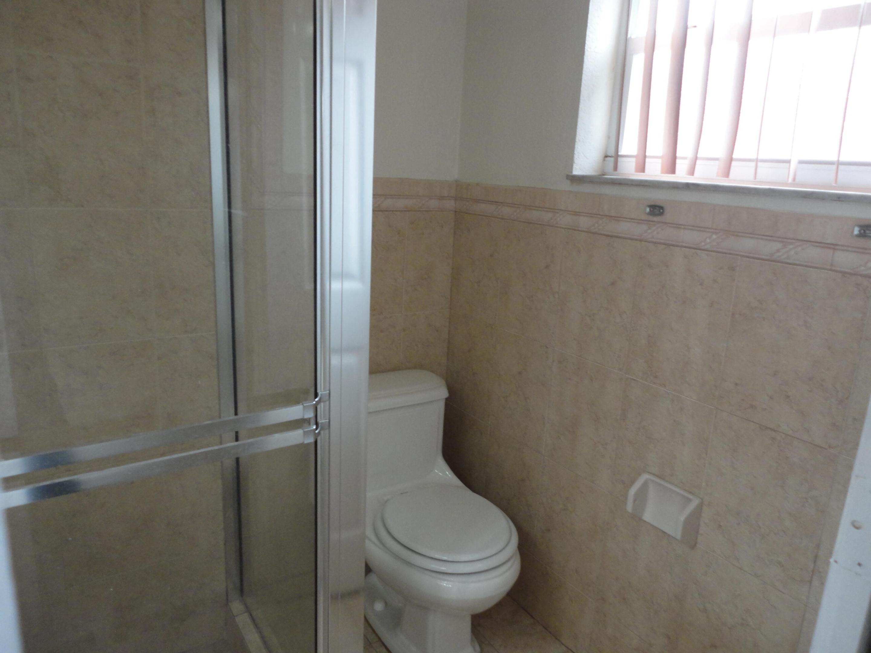 ORIOLE-MARGATE SEC 4 - Residential Lease