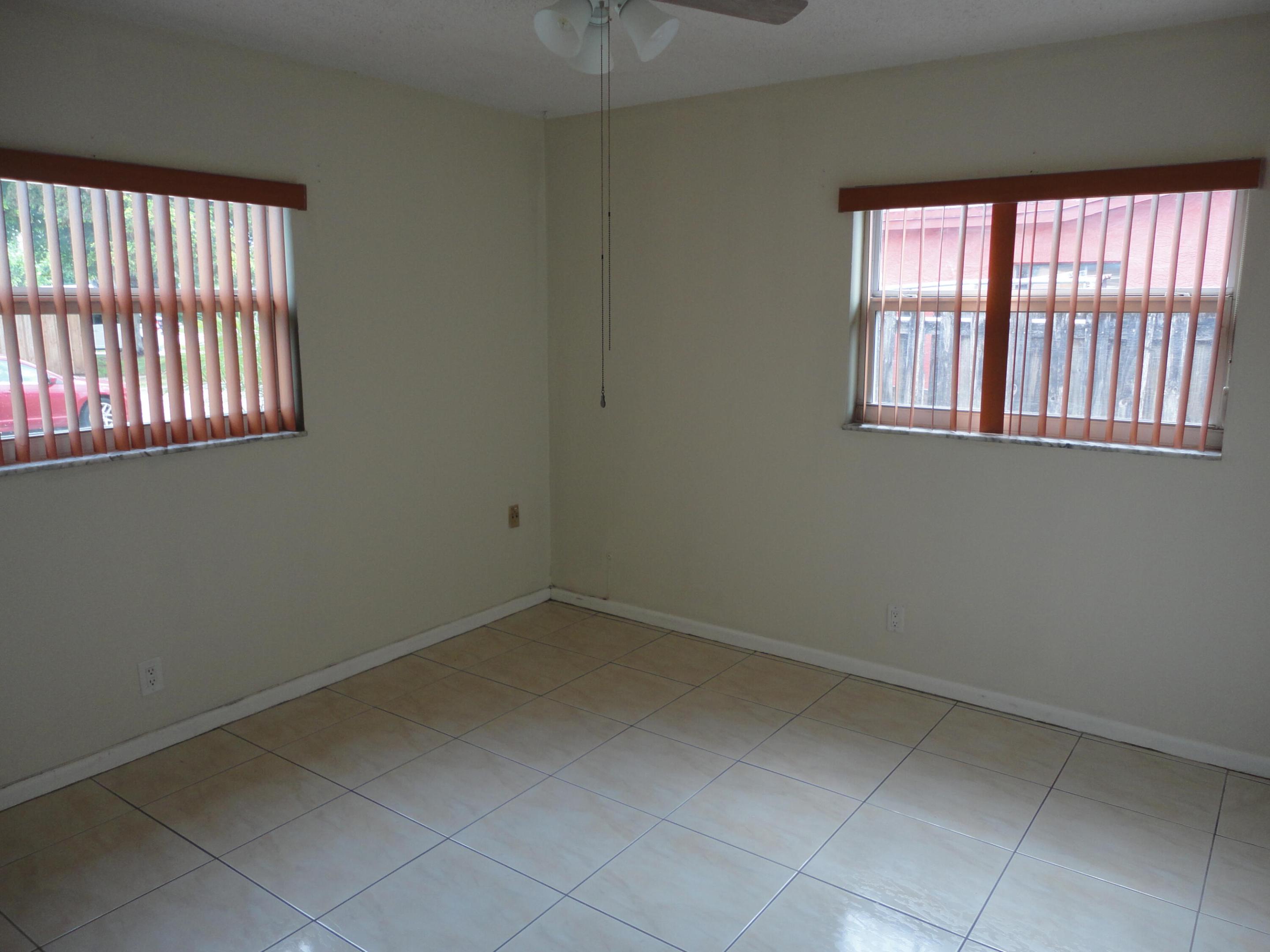 ORIOLE-MARGATE SEC 4 - Residential Lease