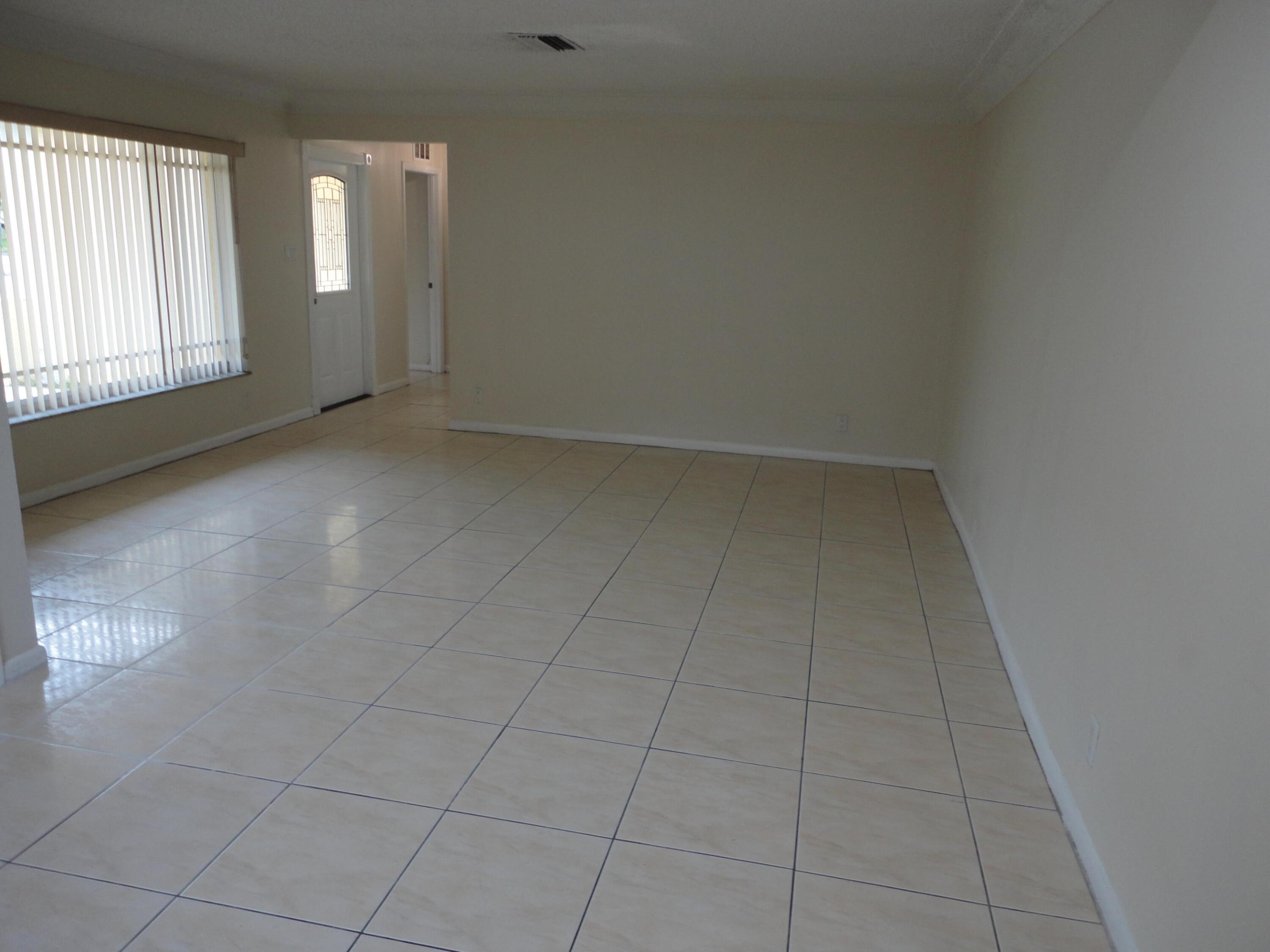 ORIOLE-MARGATE SEC 4 - Residential Lease