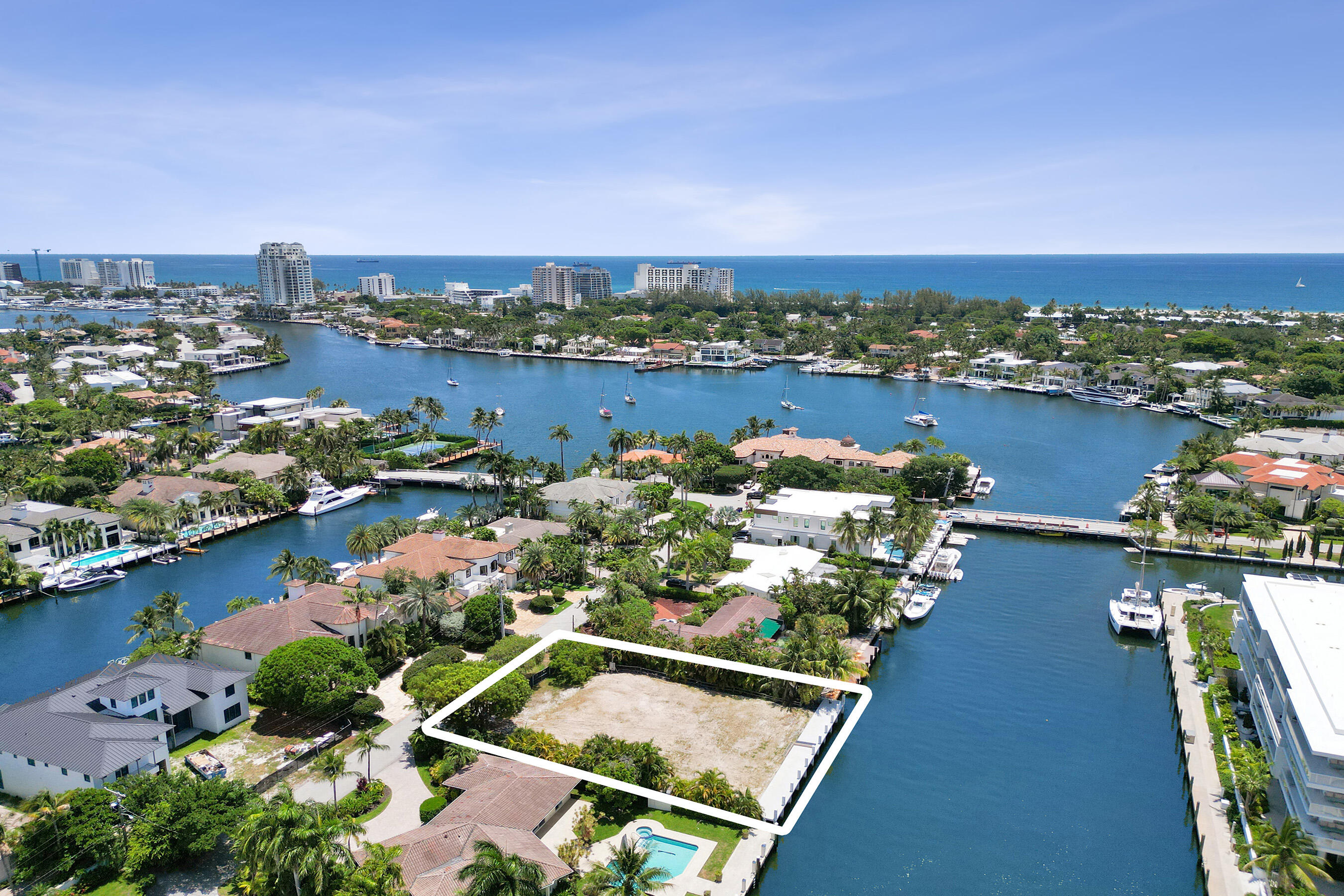 HARBOR BEACH - Land