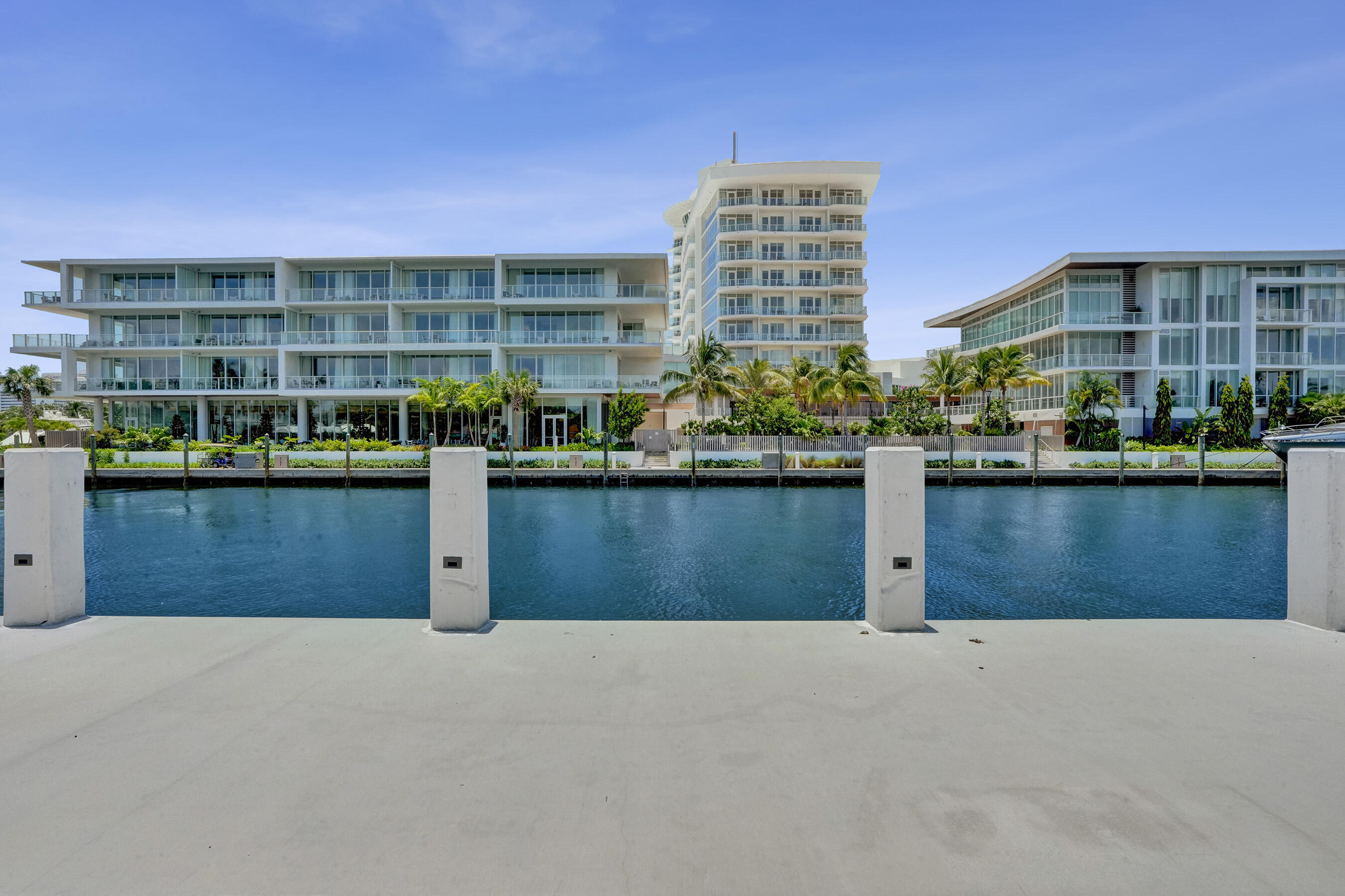 HARBOR BEACH - Land