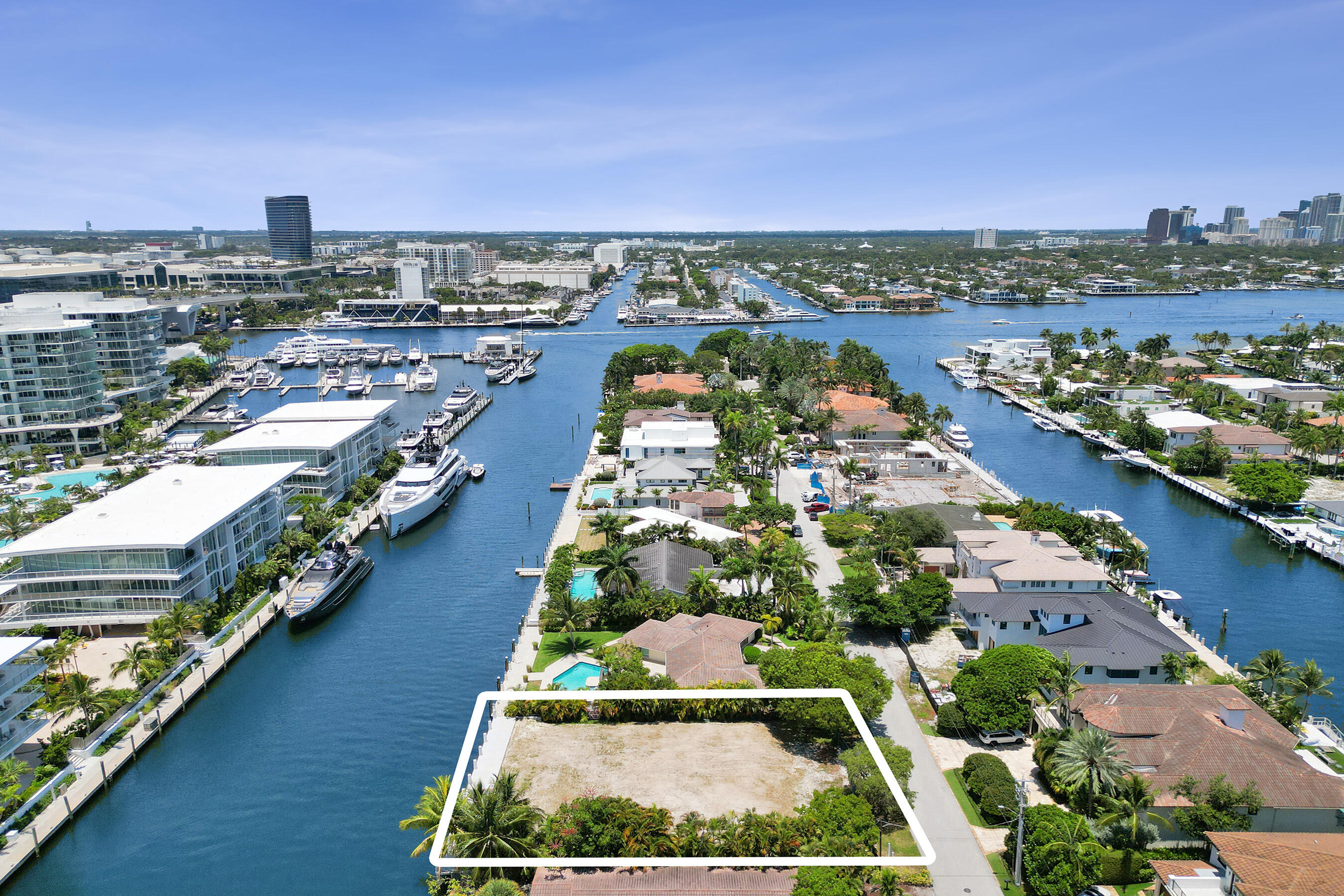 HARBOR BEACH - Land