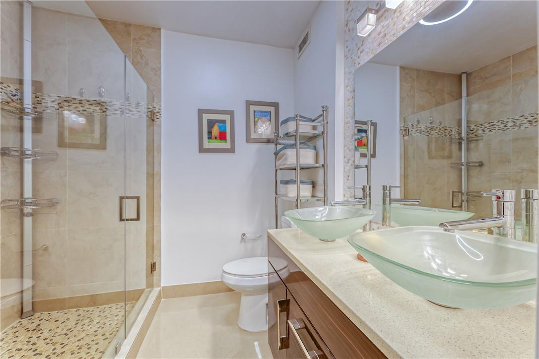 Hollywood 1-21 B - Residential