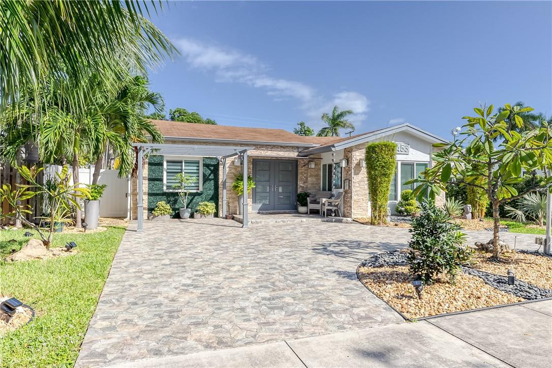 Hollywood 1-21 B - Residential