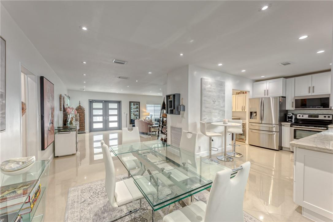 Hollywood 1-21 B - Residential