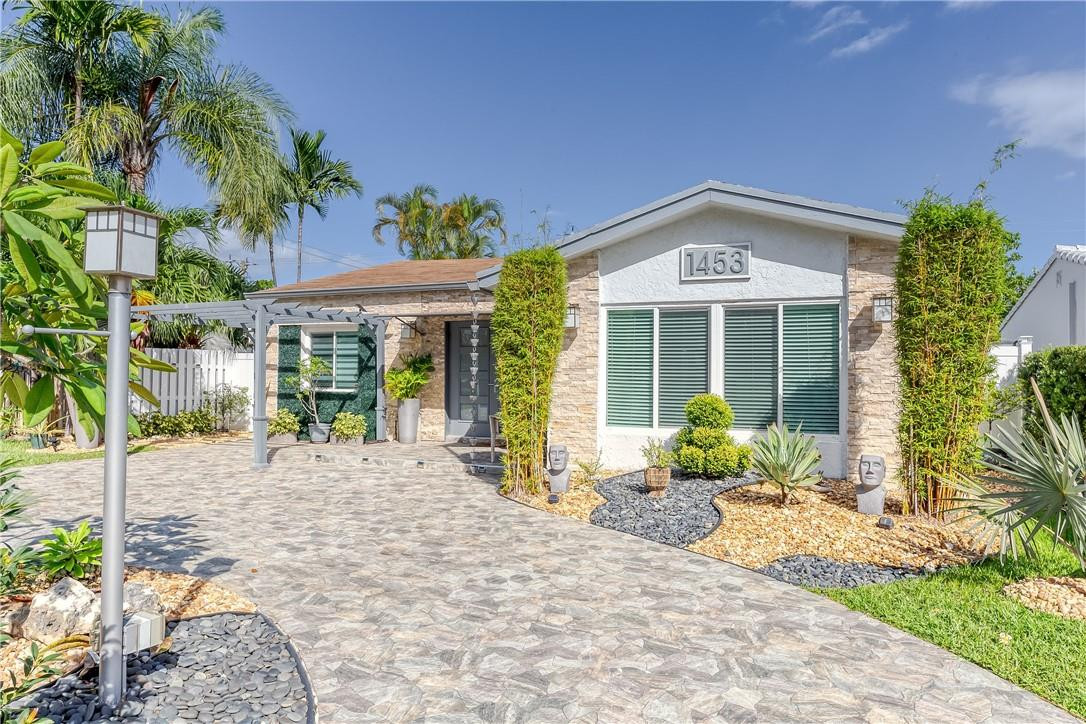 Hollywood 1-21 B - Residential