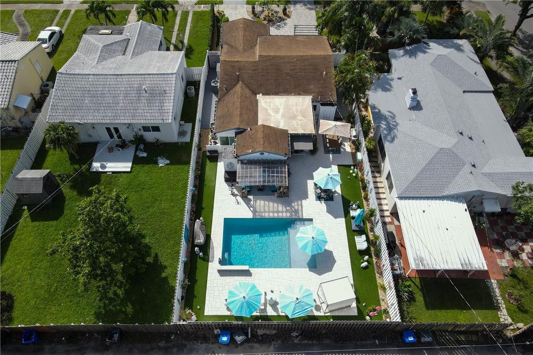 Hollywood 1-21 B - Residential