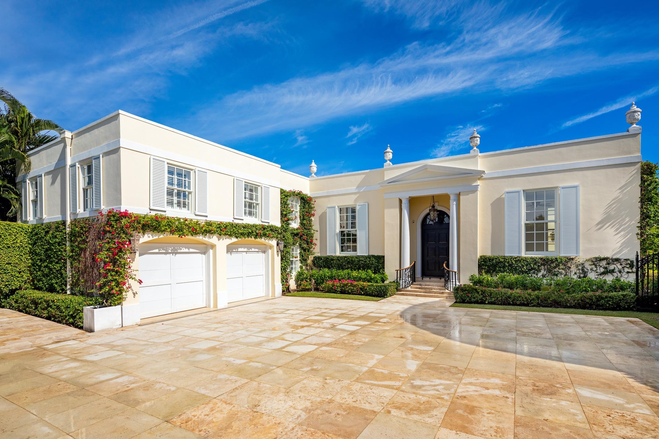 REGENTS PARK - Residential