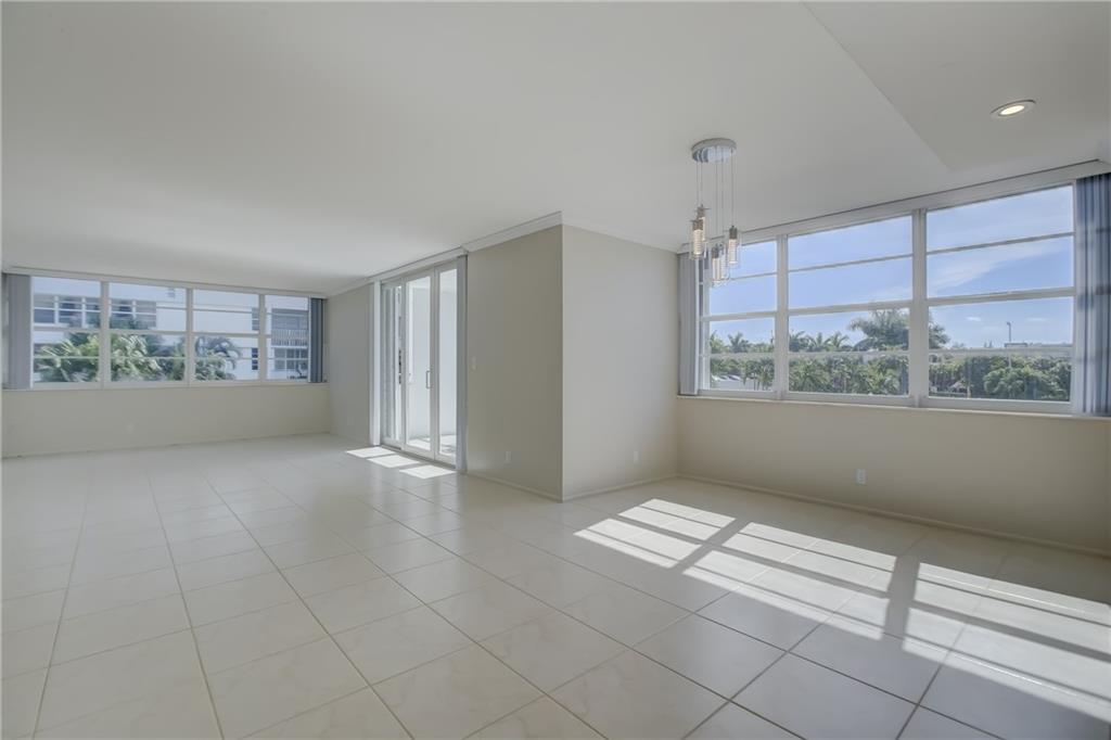 EAST POINT TOWERS - Residential