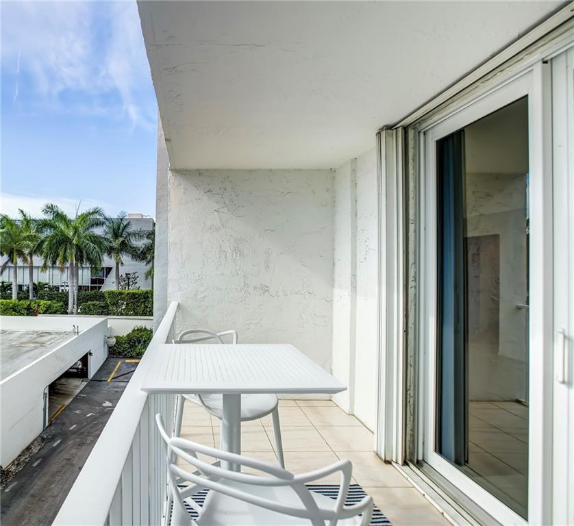 EAST POINT TOWERS - Residential