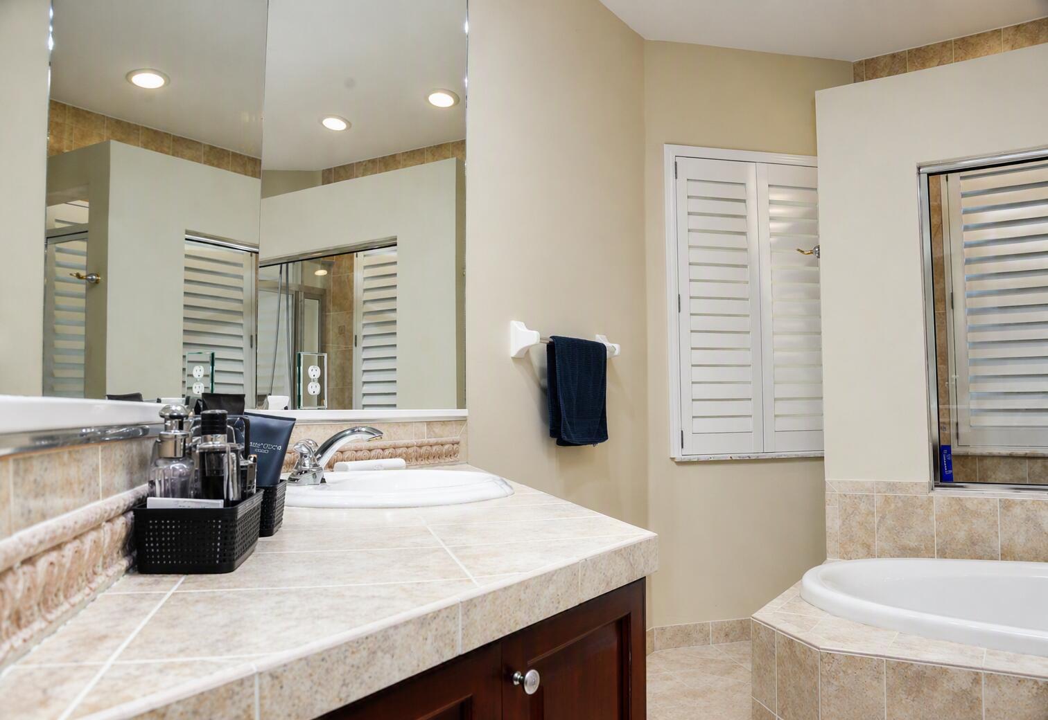 RIVIERA ISLES II - Residential