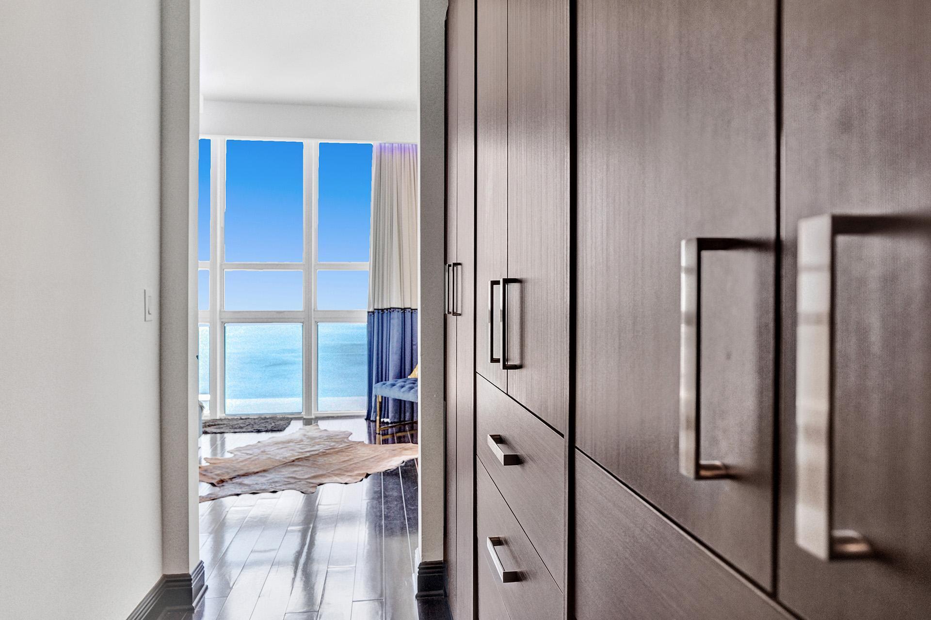 THE PLAZA 901 BRICKELL CONDO - Residential