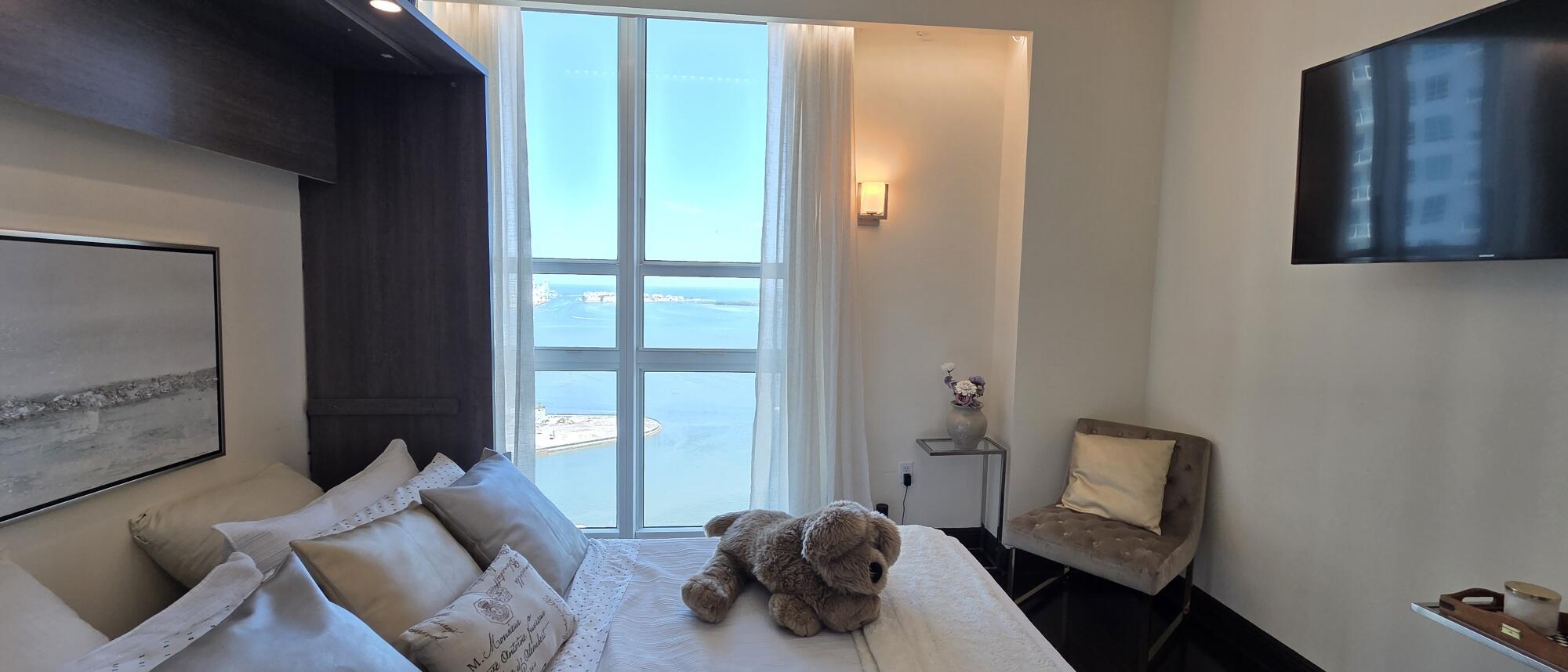 THE PLAZA 901 BRICKELL CONDO - Residential