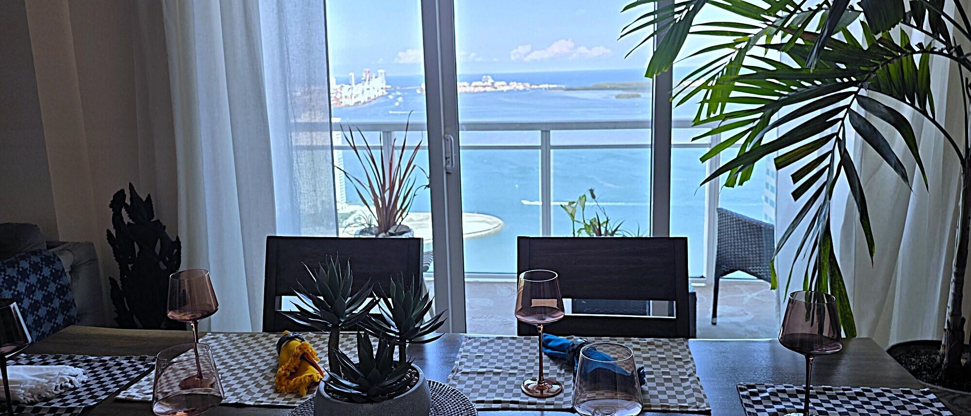 THE PLAZA 901 BRICKELL CONDO - Residential