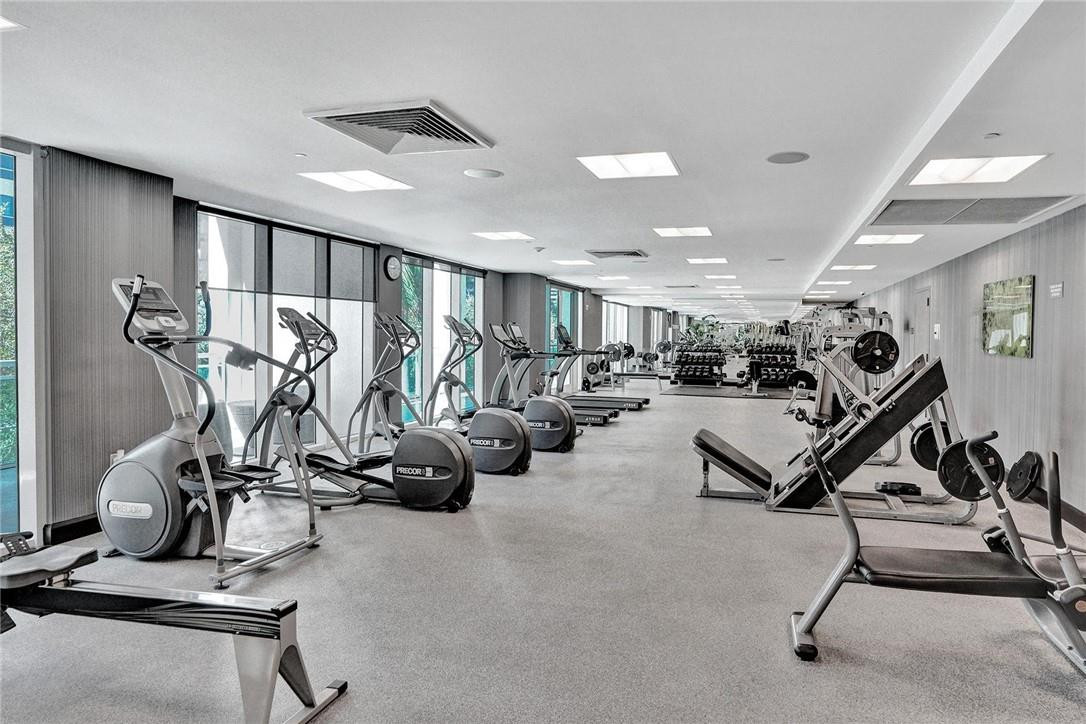 THE PLAZA 901 BRICKELL CONDO - Residential