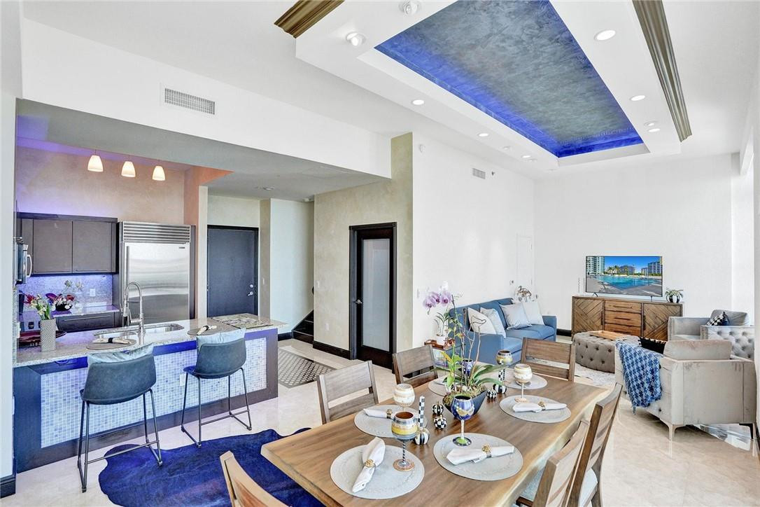 THE PLAZA 901 BRICKELL CONDO - Residential