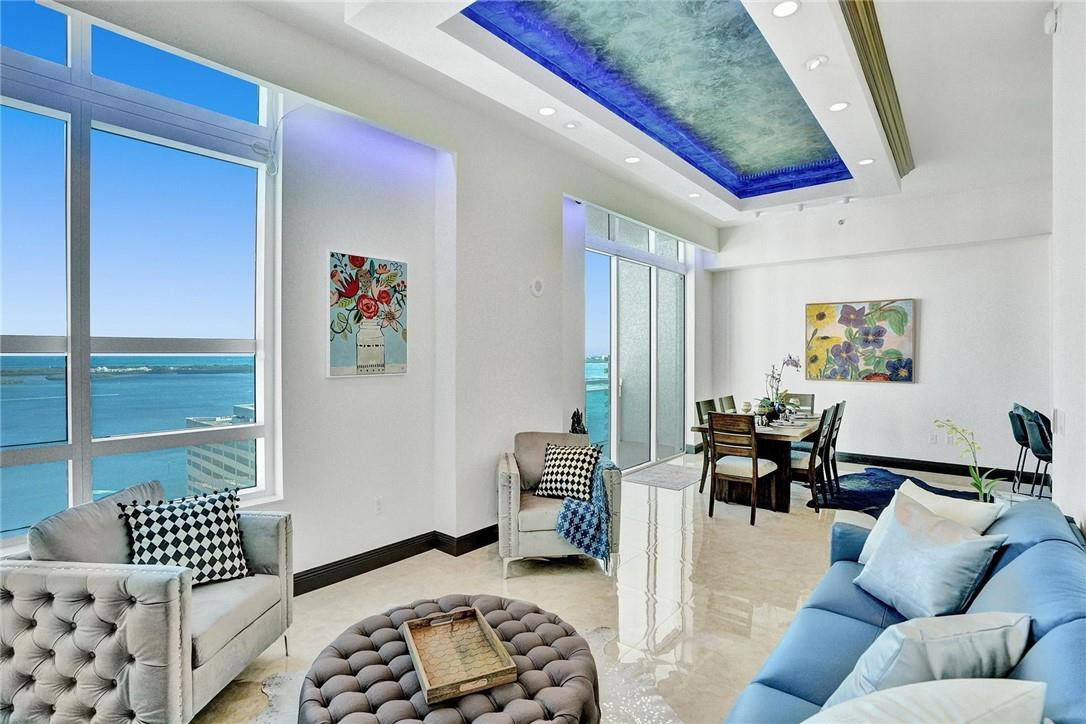 THE PLAZA 901 BRICKELL CONDO - Residential