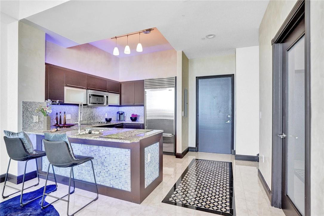 THE PLAZA 901 BRICKELL CONDO - Residential