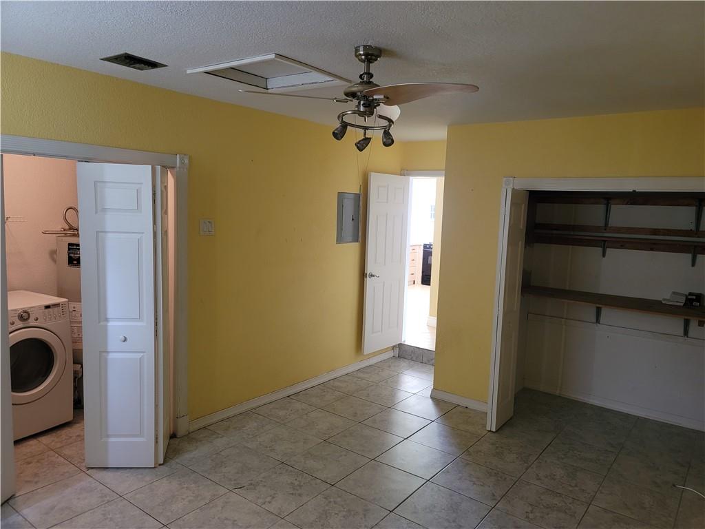 Sunrise Golf Village Sec - Residential