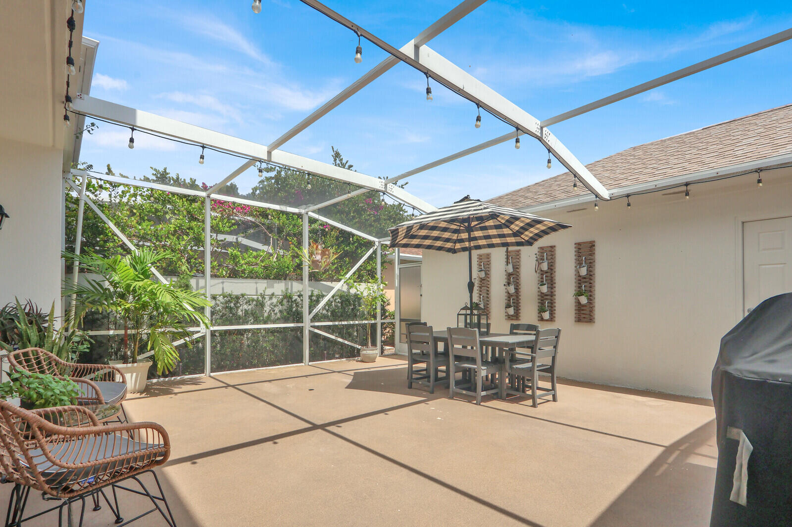 CAMBRIDGE AT ABACOA - Residential