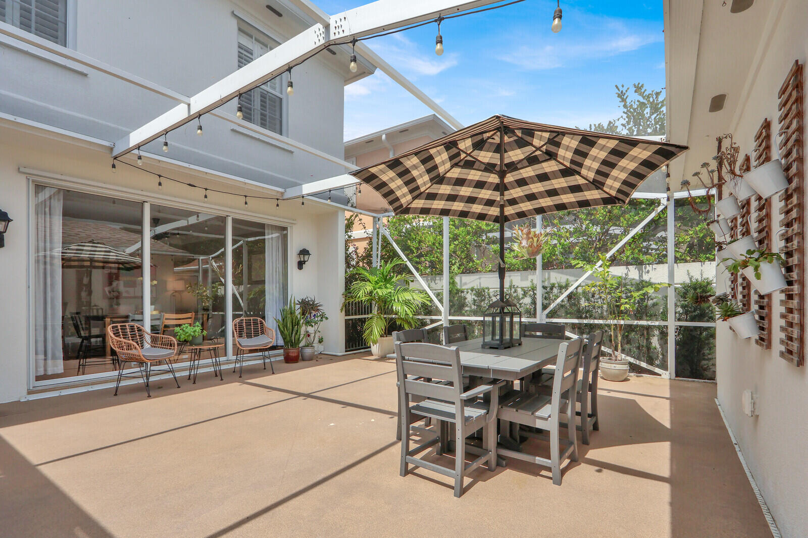 CAMBRIDGE AT ABACOA - Residential