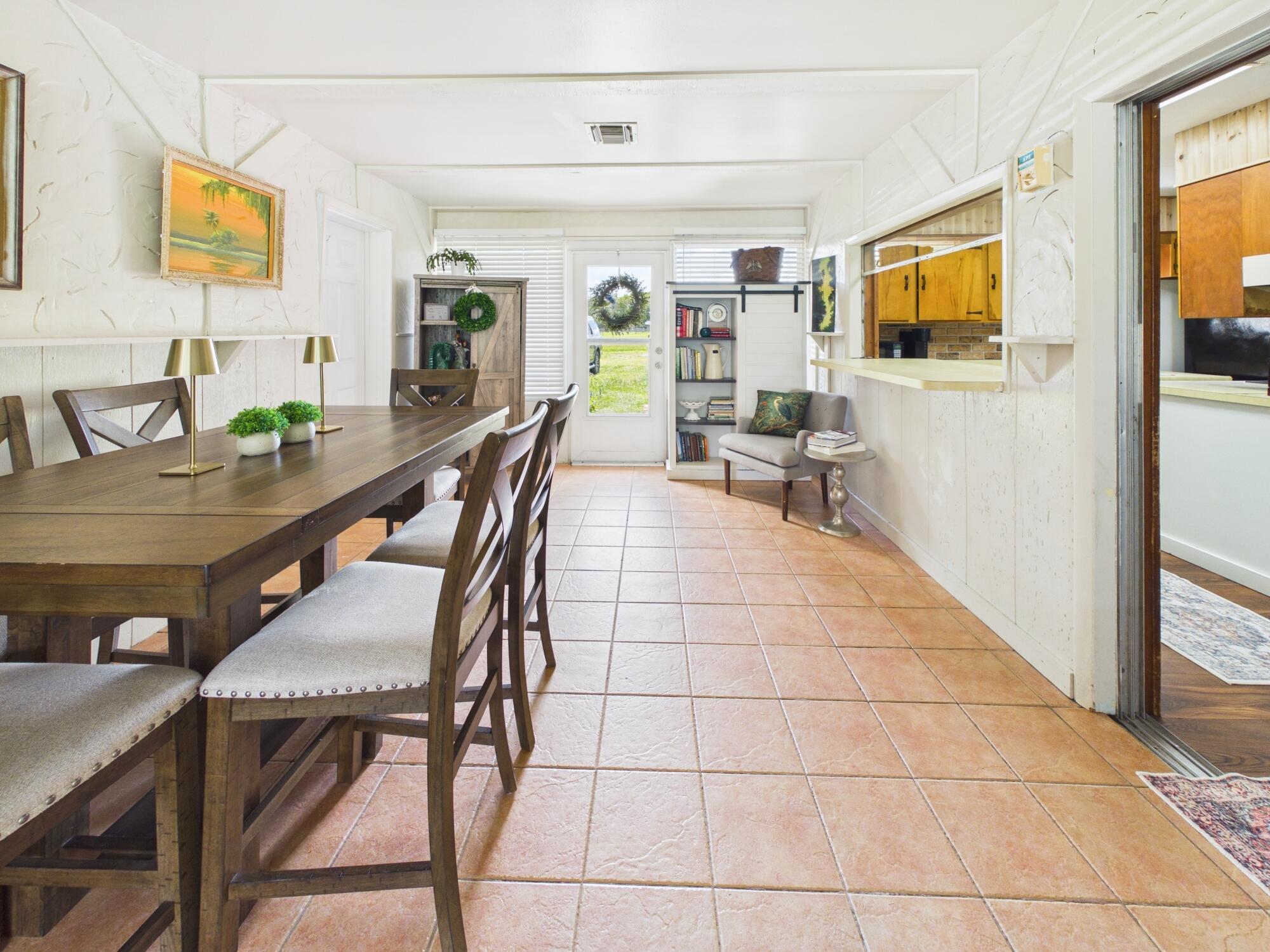LAZY SEVEN RANCH ACRES - Residential