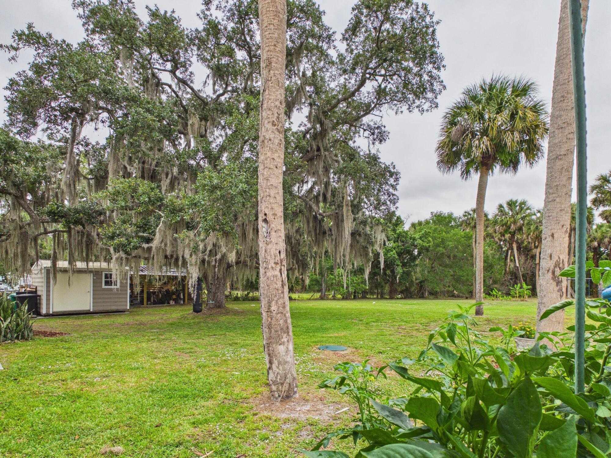 LAZY SEVEN RANCH ACRES - Residential