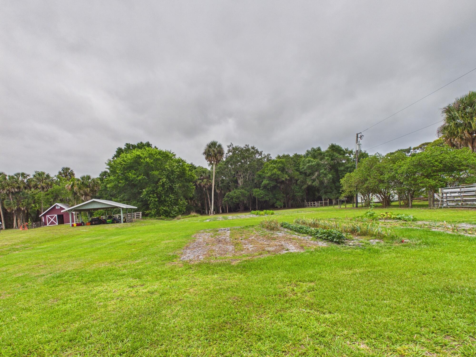 LAZY SEVEN RANCH ACRES - Residential