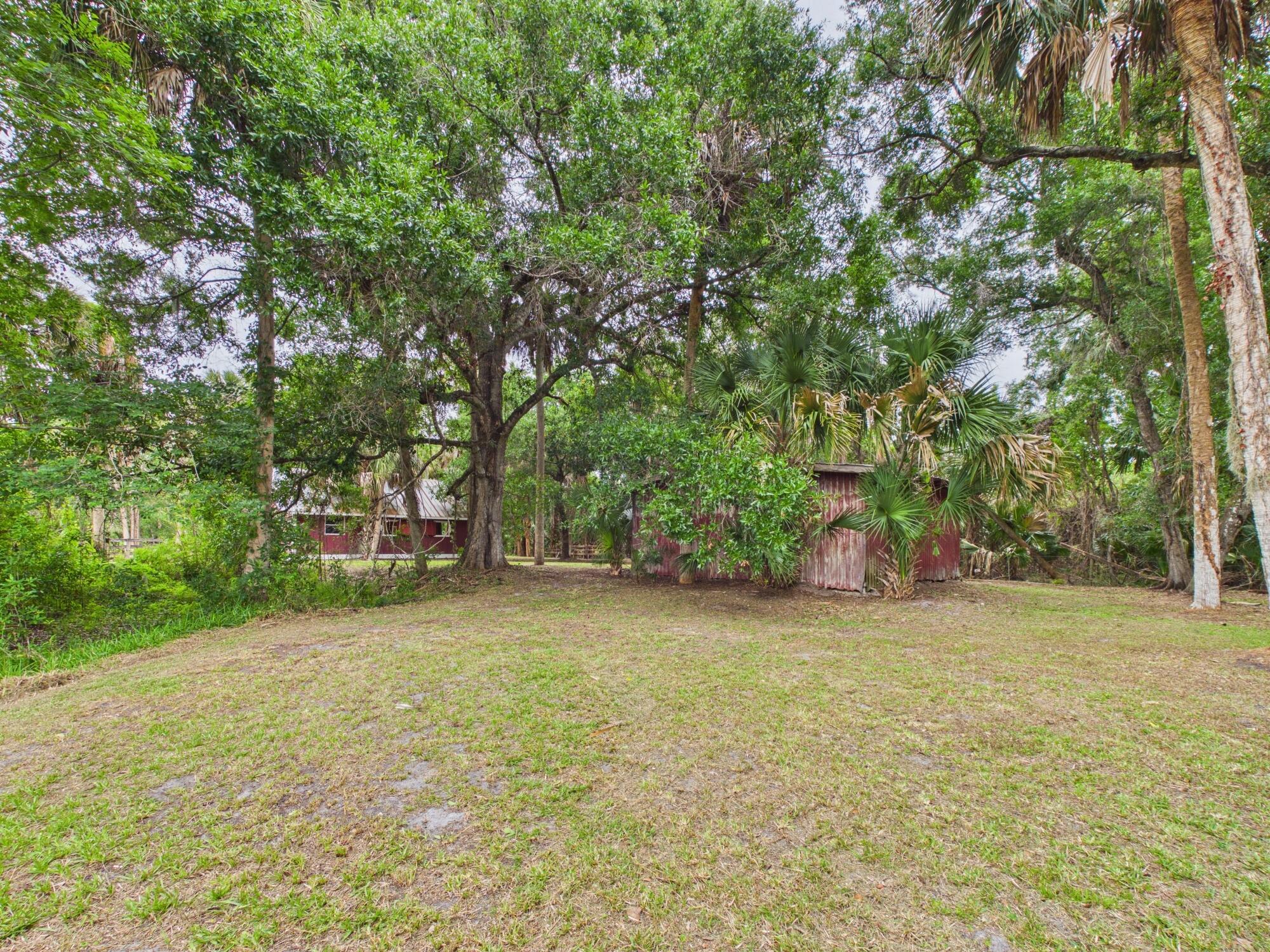 LAZY SEVEN RANCH ACRES - Residential
