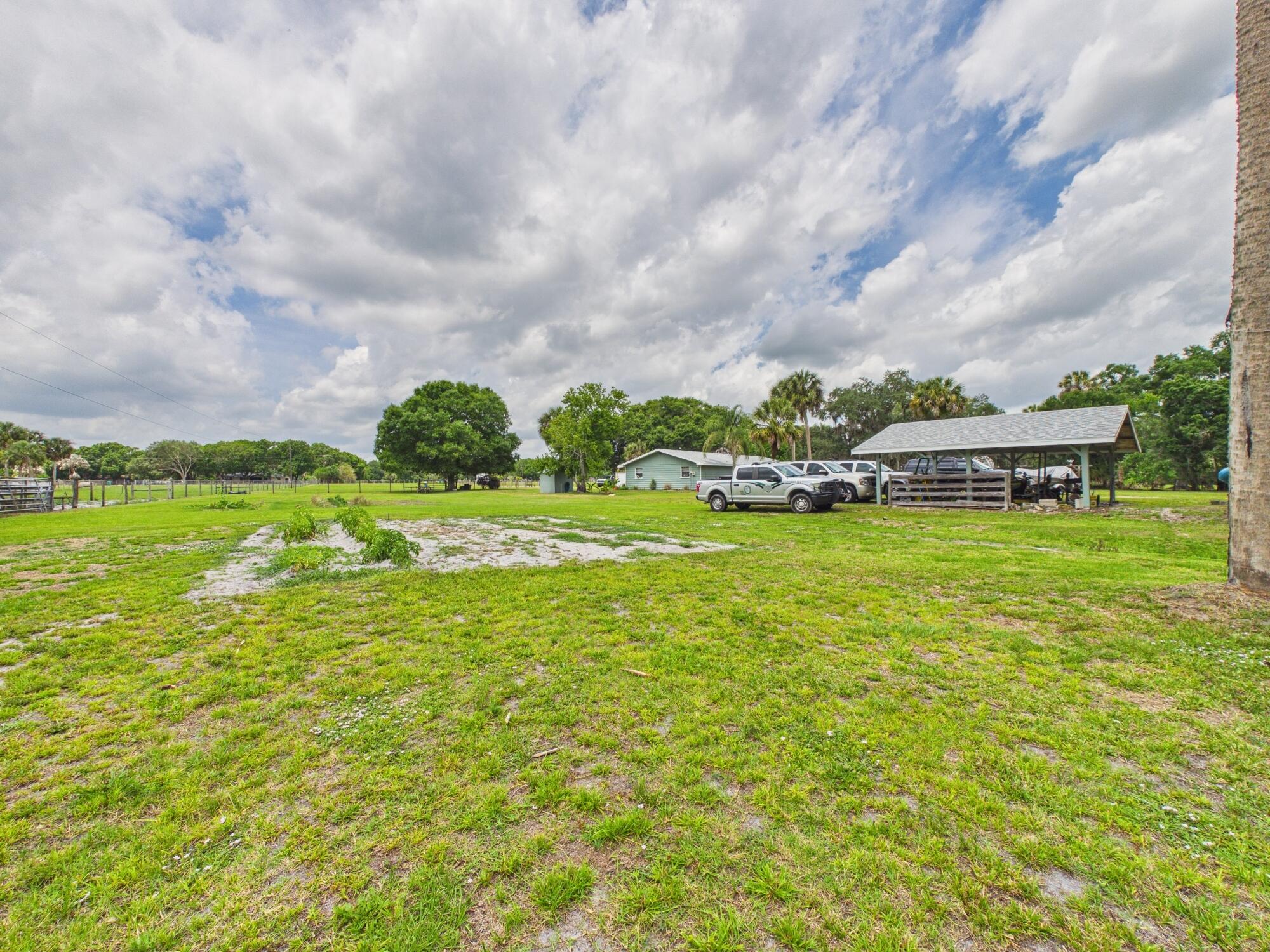 LAZY SEVEN RANCH ACRES - Residential