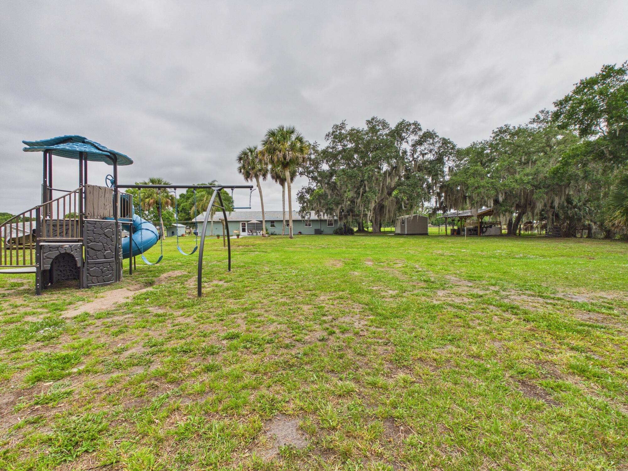 LAZY SEVEN RANCH ACRES - Residential