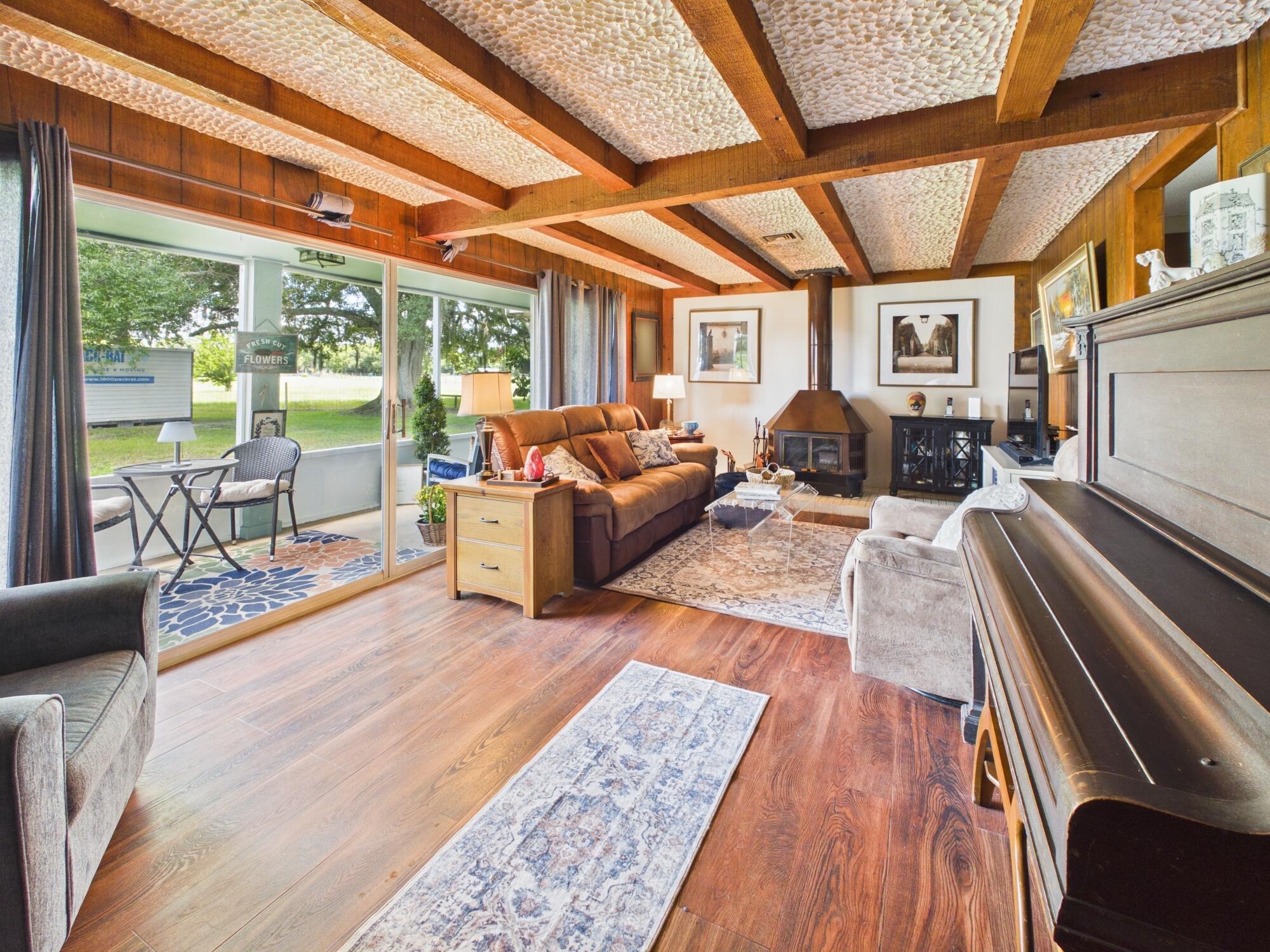 LAZY SEVEN RANCH ACRES - Residential