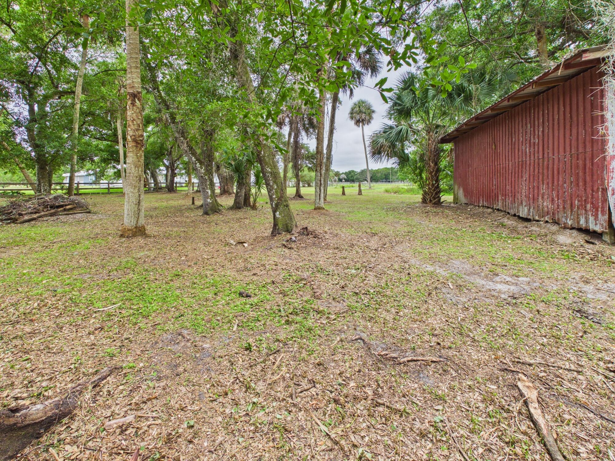LAZY SEVEN RANCH ACRES - Residential