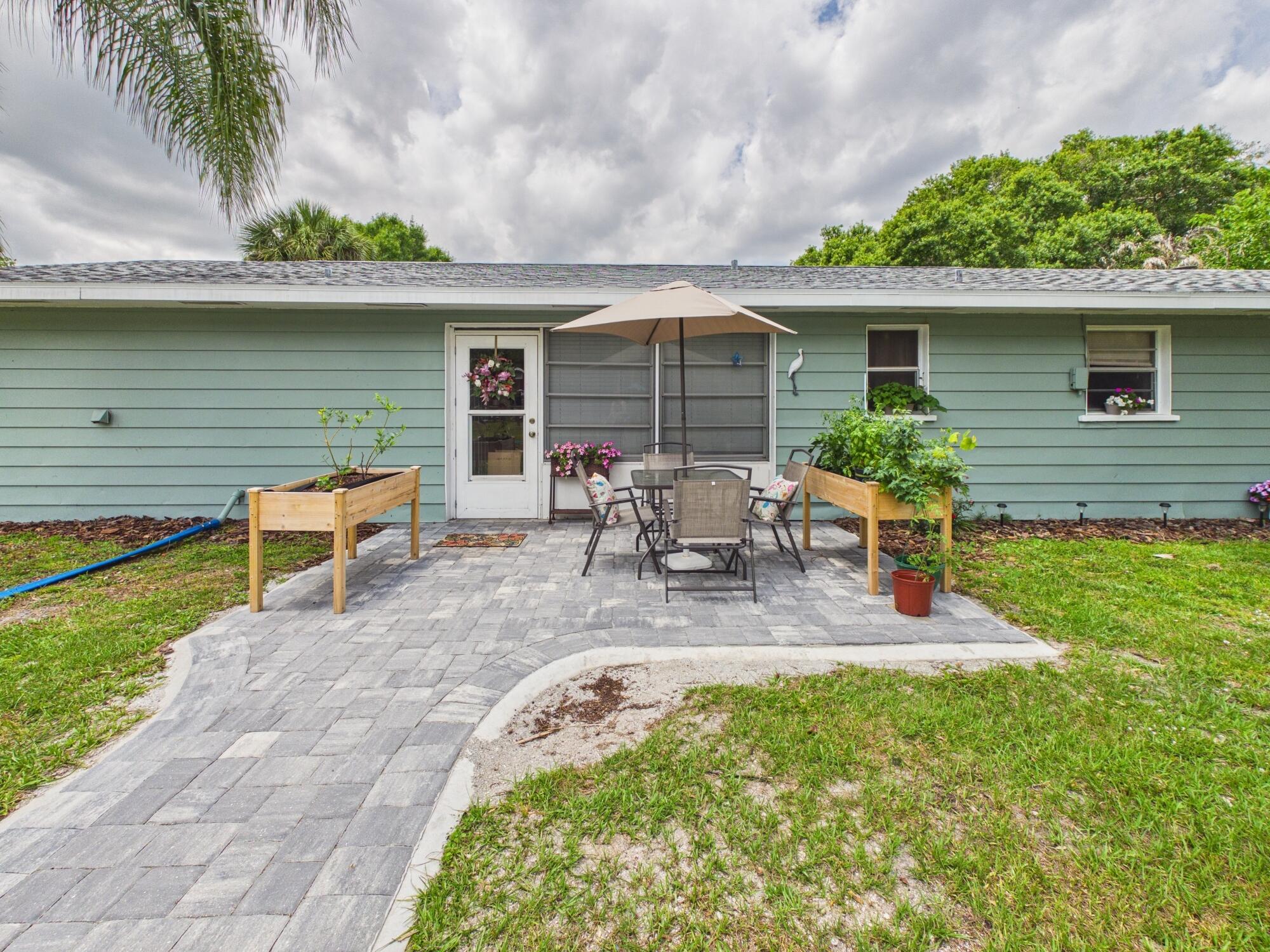 LAZY SEVEN RANCH ACRES - Residential