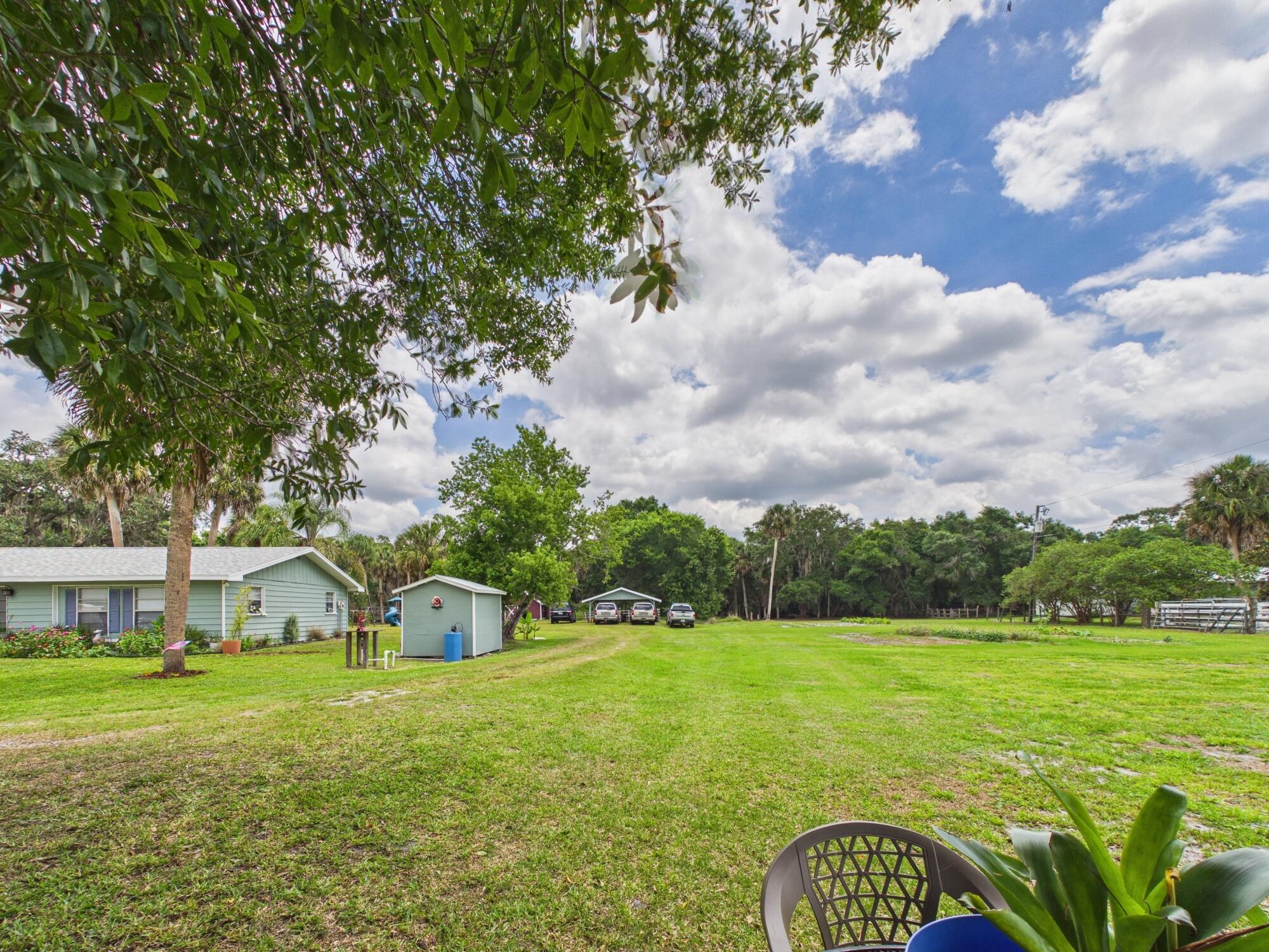 LAZY SEVEN RANCH ACRES - Residential