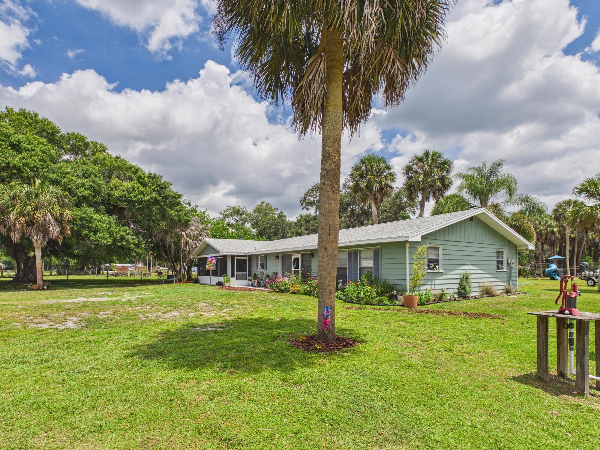 LAZY SEVEN RANCH ACRES - Residential