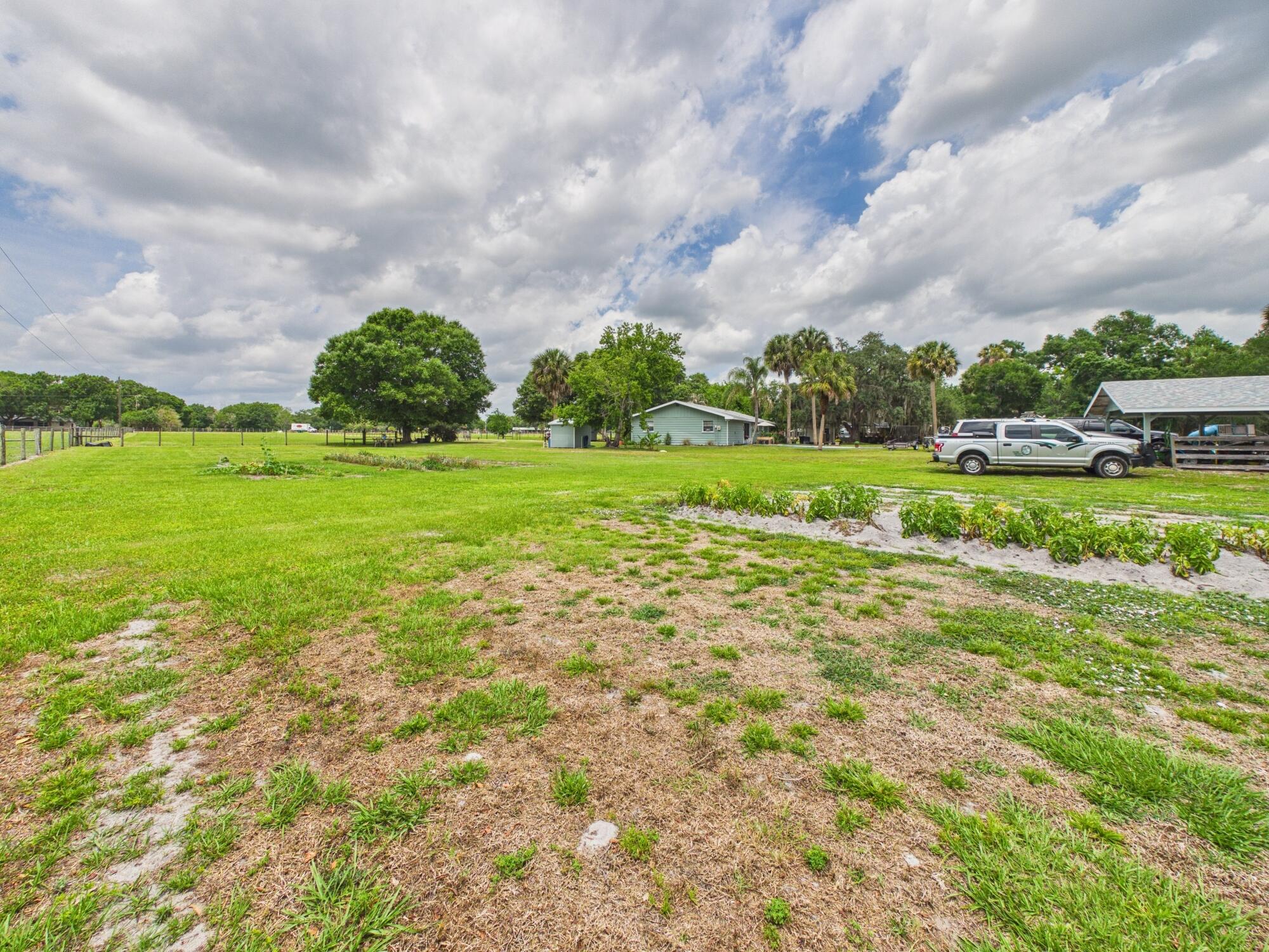 LAZY SEVEN RANCH ACRES - Residential