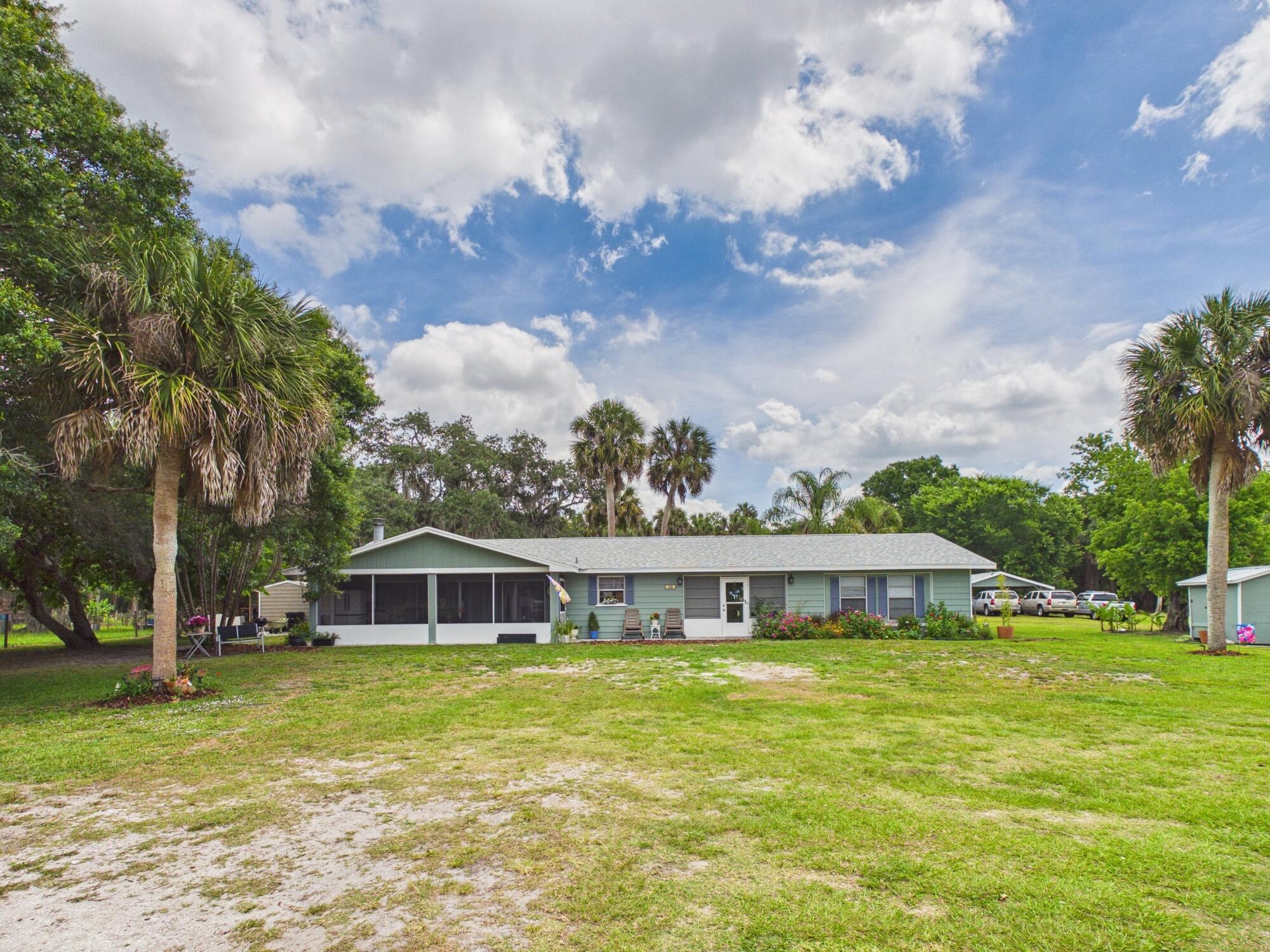 LAZY SEVEN RANCH ACRES - Residential