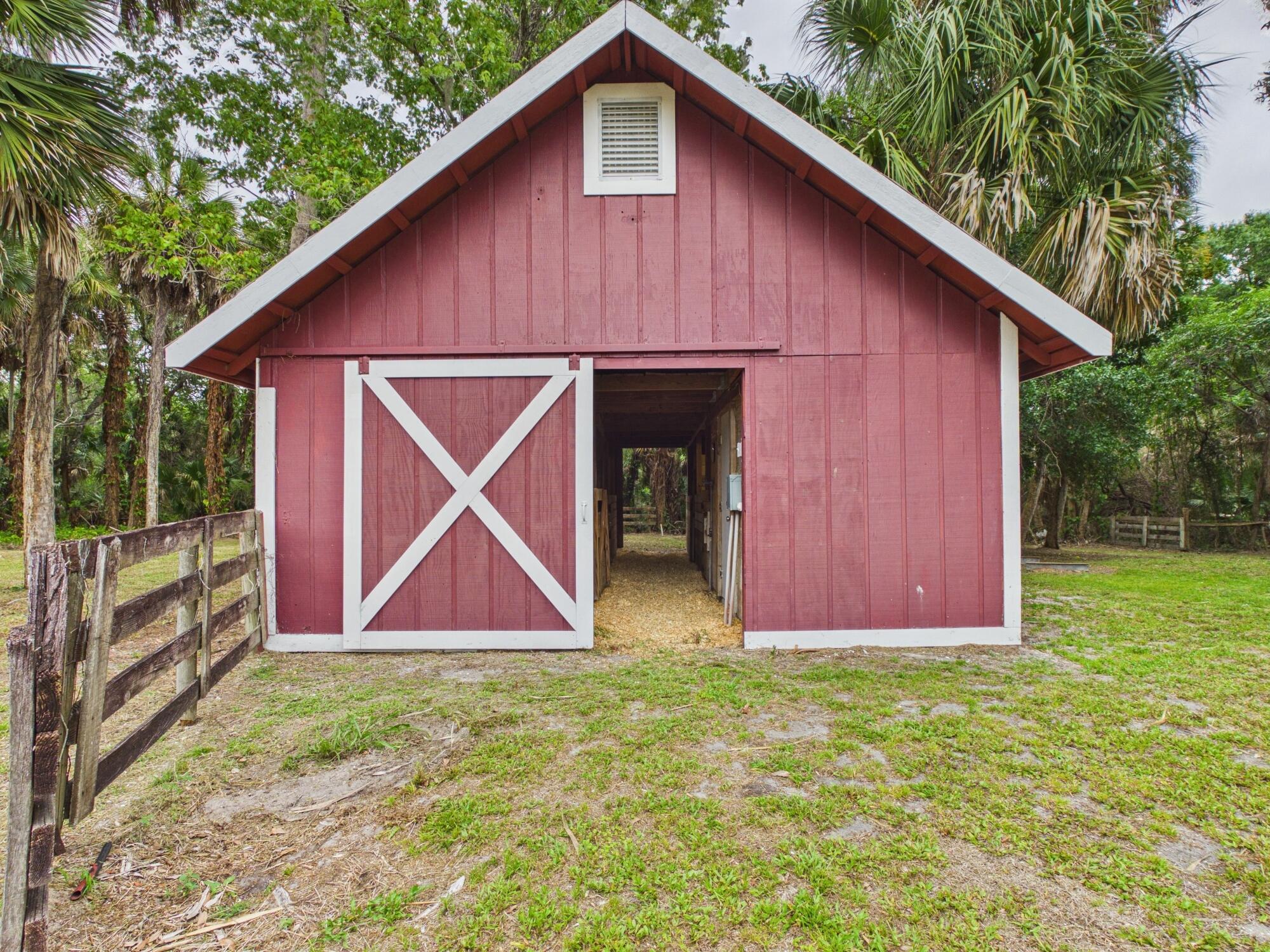 LAZY SEVEN RANCH ACRES - Residential