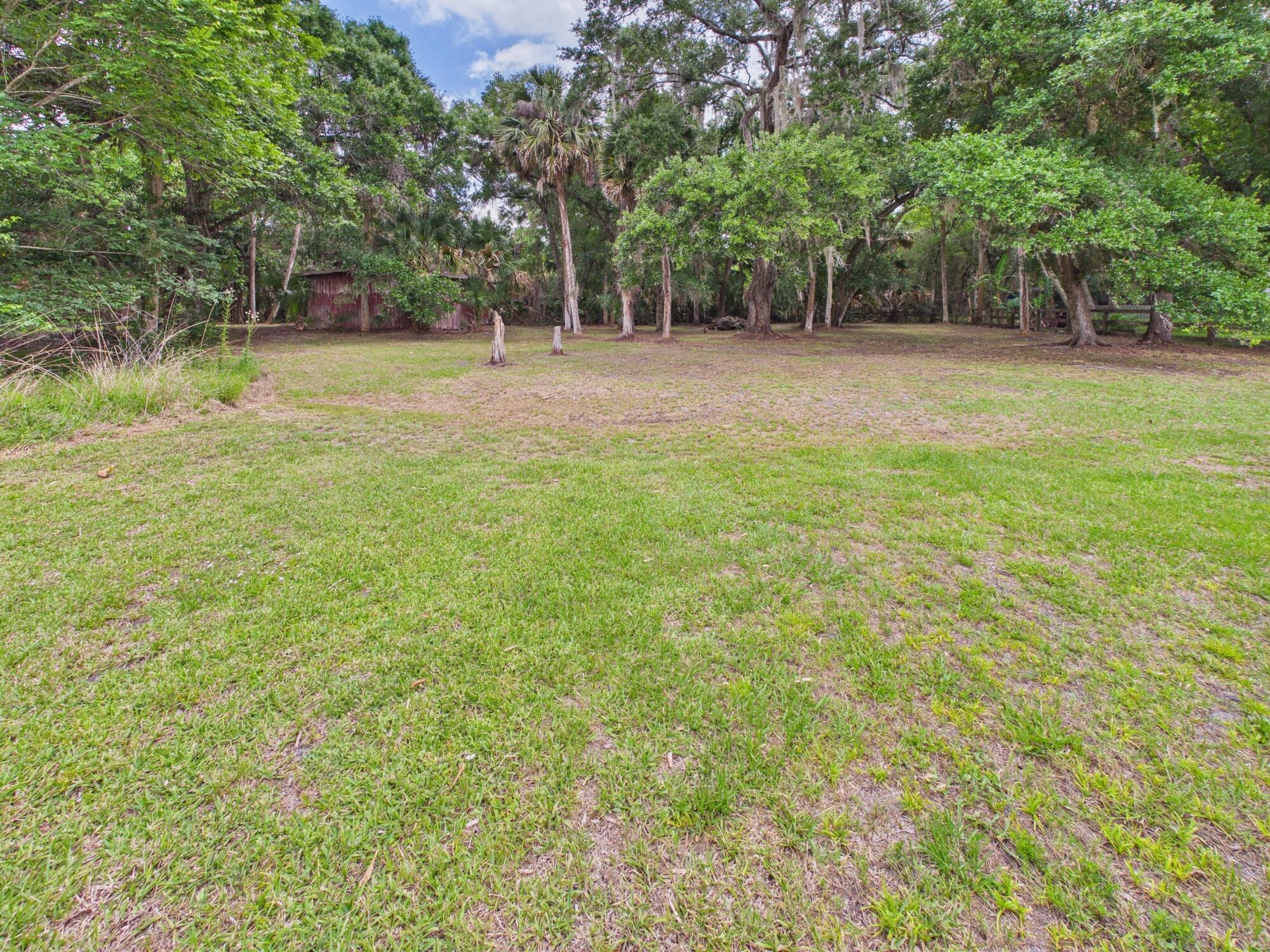LAZY SEVEN RANCH ACRES - Residential